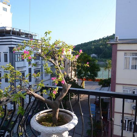 Viet Hoang Hotel Ha Long Exteriör bild